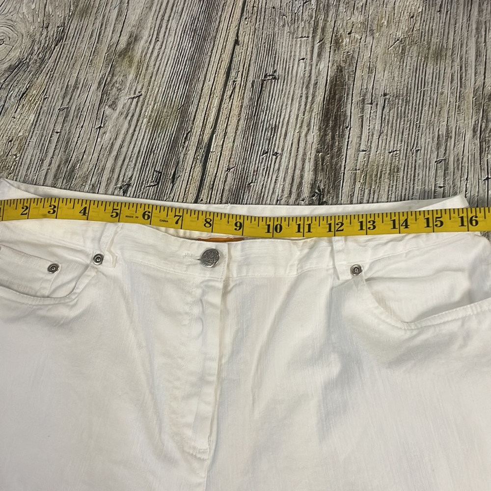 Ruby Rd White Cropped Jeans, Size 10 - image 4